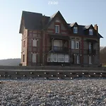 Les Mouettes, A Moins De 50 Metres De La * ヴレット・シュル・メール